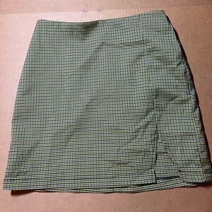 Size S Herringbone mini skirt Urban Outfitters